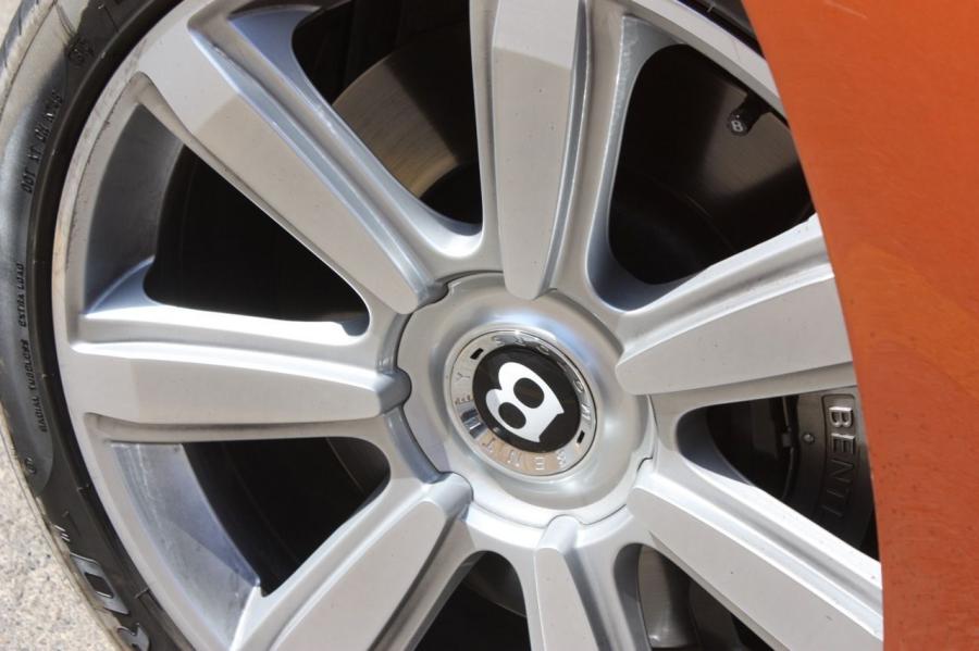  Bentley Continental GT 2010 года  (фото 31 из 57)